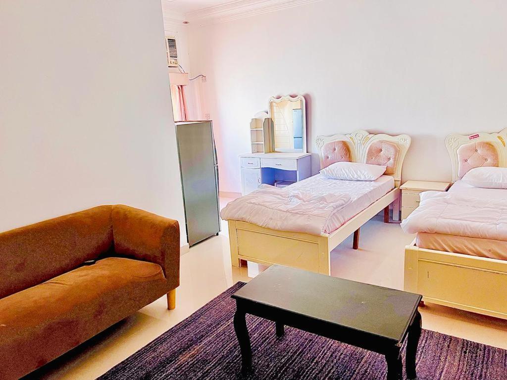 Al Tharya Furnished Apartments Awqad Bayt Fadil ภายนอก รูปภาพ
