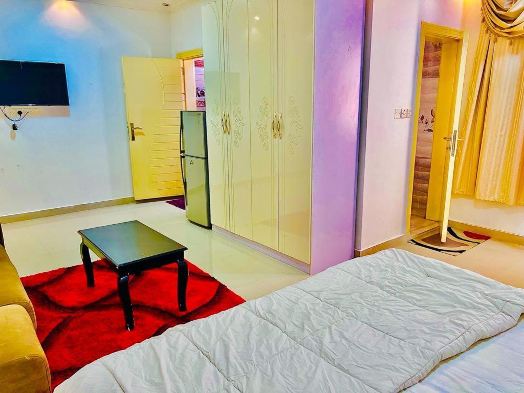 Al Tharya Furnished Apartments Awqad Bayt Fadil ภายนอก รูปภาพ
